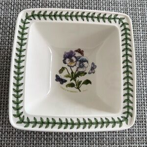 White Botanical Portmeirion Square Serving Bowl with Green Trim